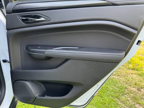 Used 2016 Cadillac SRX FWD image 39