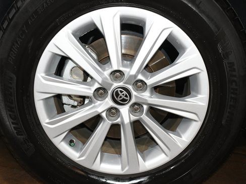 Used 2024 Toyota Grand Highlander FWD image 65