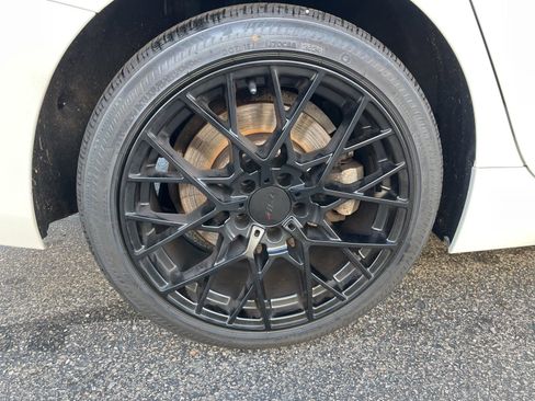 Used 2023 BMW 330i xDrive Sedan w/ Driving Assistance Package image 11