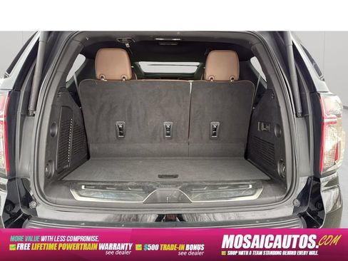 Used 2023 Chevrolet Tahoe High Country w/ LPO, Illumination Package AWD/4WD image 21