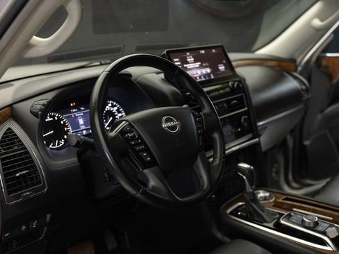 Used 2024 Nissan Armada SL w/ Captain's Chairs Package AWD/4WD image 12