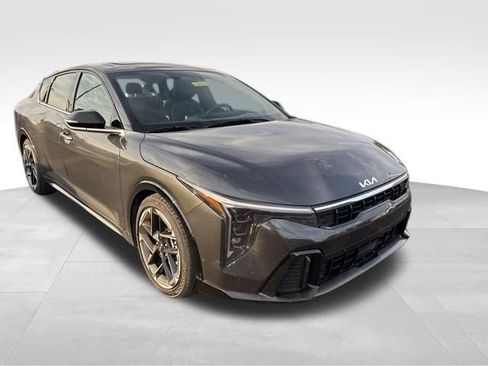 Used 2025 Kia K4 GT-Line w/ GT-Line Sunroof Package FWD image 1