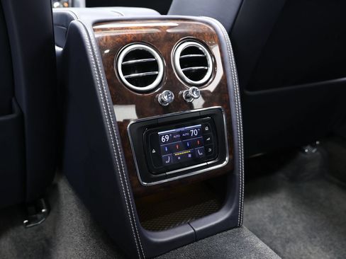 Used 2016 Bentley Flying Spur V8 AWD/4WD image 61