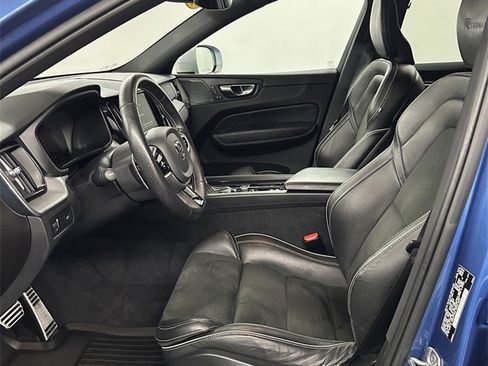 Used 2019 Volvo XC60 T6 R-Design w/ Protection Package Premier image 12
