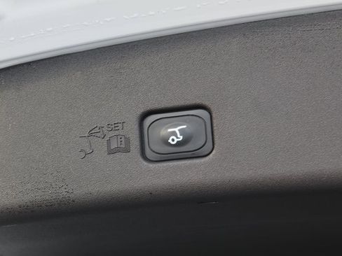 Certified 2024 Lincoln Nautilus Black Label image 6