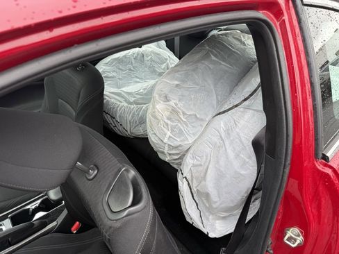 Certified 2017 Honda Accord EX image 8