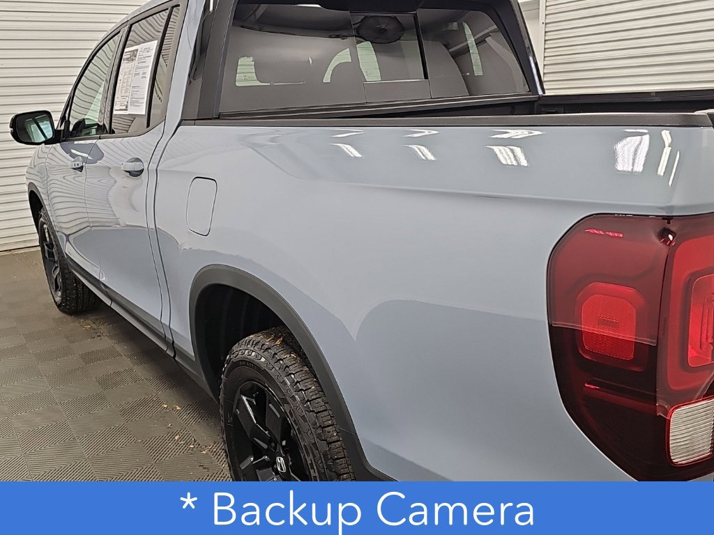 Used 2025 Honda Ridgeline Black Edition image 7