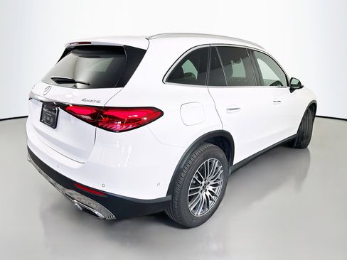 New 2025 Mercedes-Benz GLC 300 4MATIC image 7