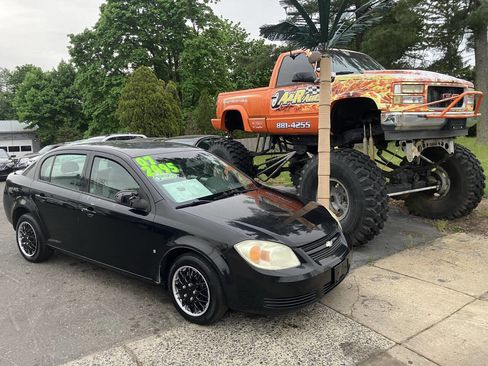 Used 2007 Chevrolet Cobalt LS FWD image 2