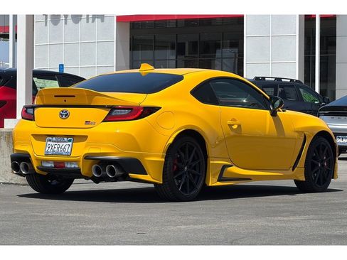 Used 2026 Toyota GR86 YUZU Limited w/ GR Aero Kit RWD image 4