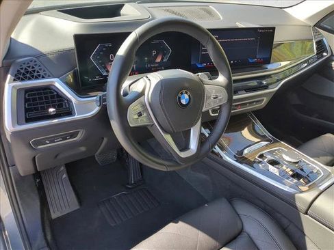 Used 2024 BMW X7 xDrive40i AWD/4WD image 10