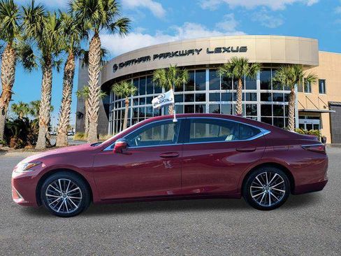 Certified 2025 Lexus ES 350 w/ Premium Package image 5