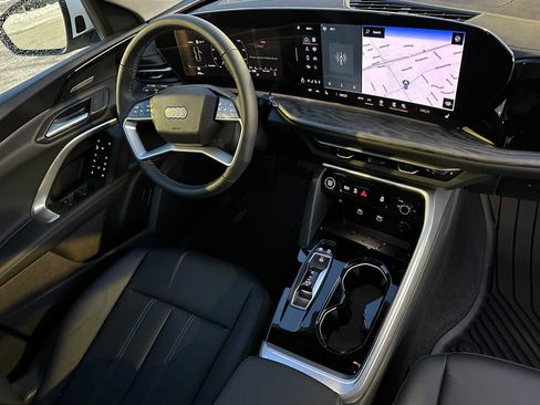 New 2025 Audi Q5 Premium Plus image 11