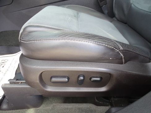Used 2015 Ford Explorer AWD XLT w/ Equipment Group 202A image 17