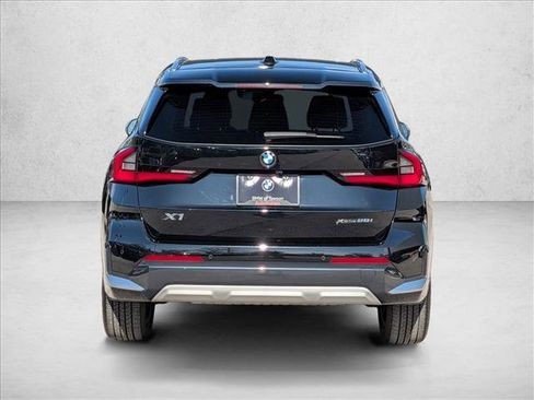 Used 2025 BMW X1 xDrive28i image 7