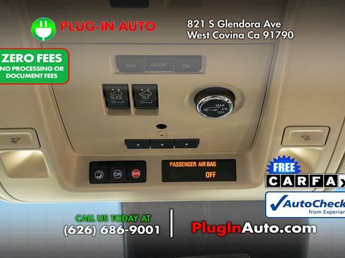 Used 2020 Cadillac Escalade Premium Luxury AWD/4WD image 25