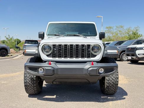 Used 2025 Jeep Wrangler Unlimited Rubicon AWD/4WD image 1