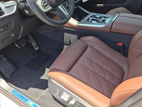 Used 2026 BMW X5 sDrive40i w/ M Sport Package RWD image 4