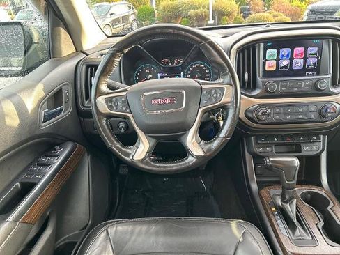 Used 2017 GMC Canyon Denali image 8
