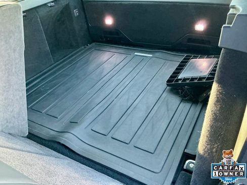 Used 2018 Land Rover Range Rover Sport HSE Dynamic image 28