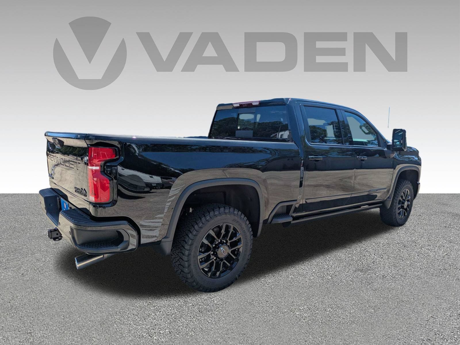 New 2026 Chevrolet Silverado 2500 High Country w/ Midnight Edition AWD/4WD image 25