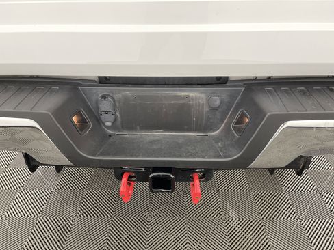 Used 2022 Ford F350 XL w/ Power Equipment Group image 6