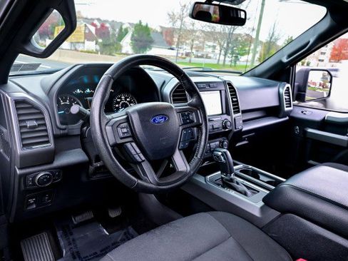 Used 2019 Ford F150 XLT w/ Equipment Group 302A Luxury image 15