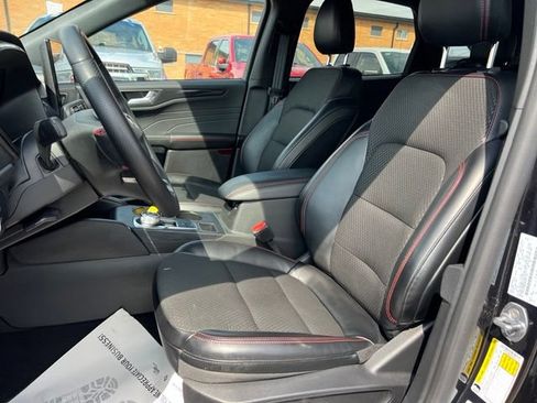 Certified 2024 Ford Escape ST-Line w/ Tech Pack #1 AWD/4WD image 17