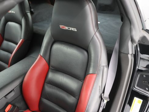 Used 2007 Chevrolet Corvette Z06 w/ Preferred Equipment Group RWD image 36