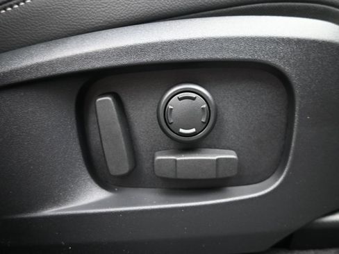 New 2026 Jaguar F-PACE R-Dynamic S image 11