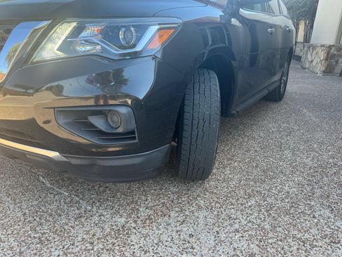 Used 2020 Nissan Pathfinder S AWD/4WD image 3