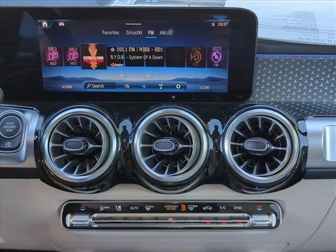 New 2026 Mercedes-Benz GLB 250 image 12