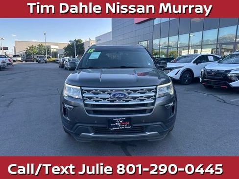 Used 2018 Ford Explorer XLT w/ Equipment Group 202A AWD/4WD image 4