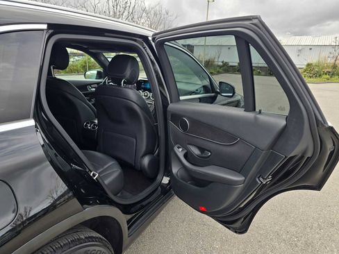 Used 2020 Mercedes-Benz GLC 300 image 14