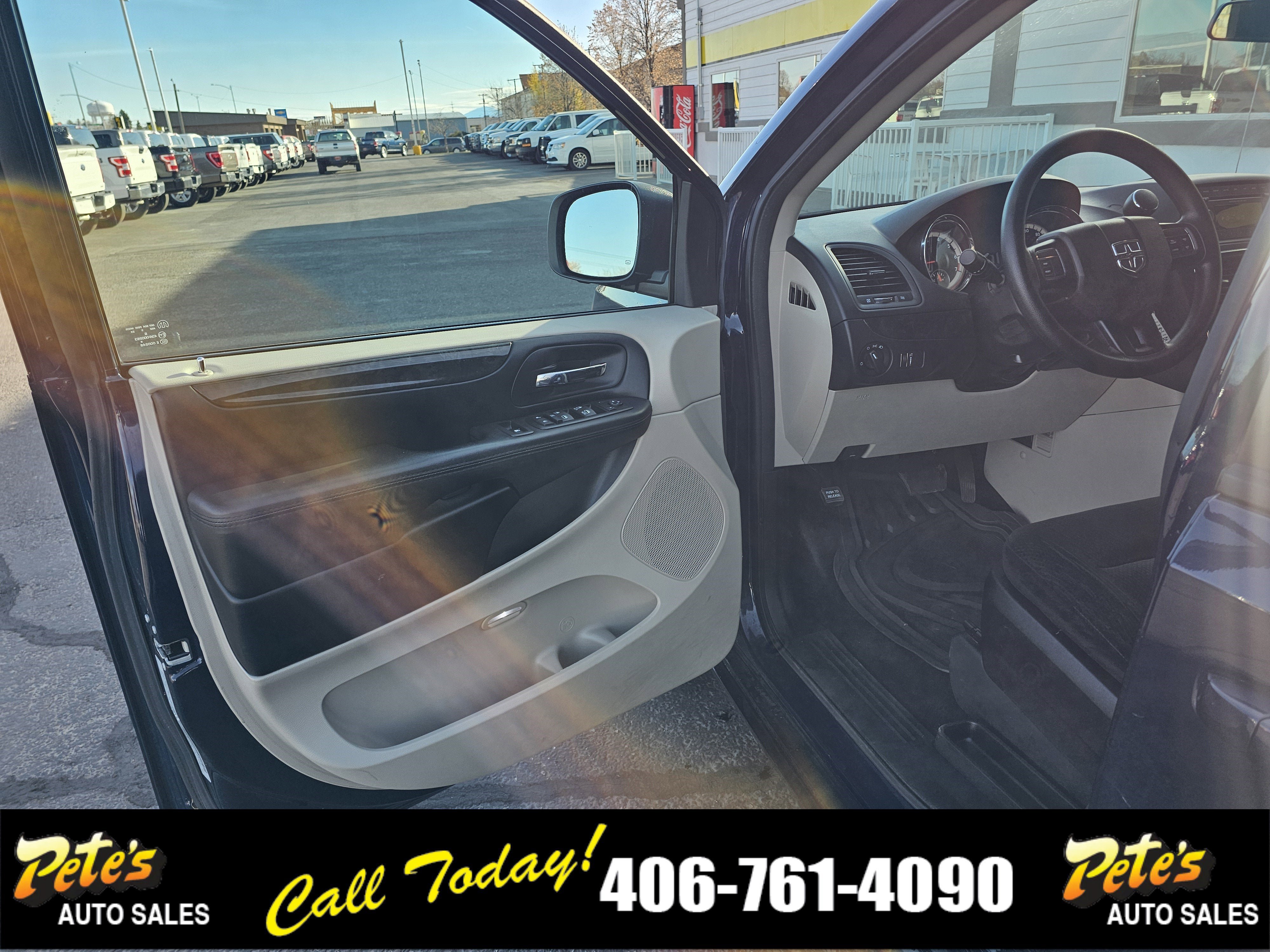 Used 2016 Dodge Grand Caravan SE w/ Quick Order Package 29E SE FWD image 18