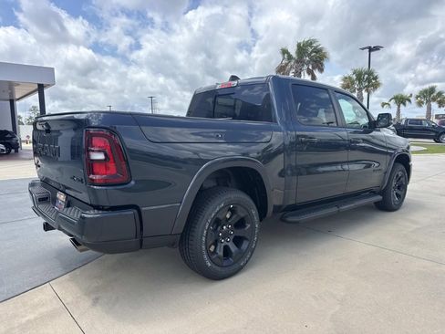 New 2026 RAM 1500 4x4 Crew Cab image 7
