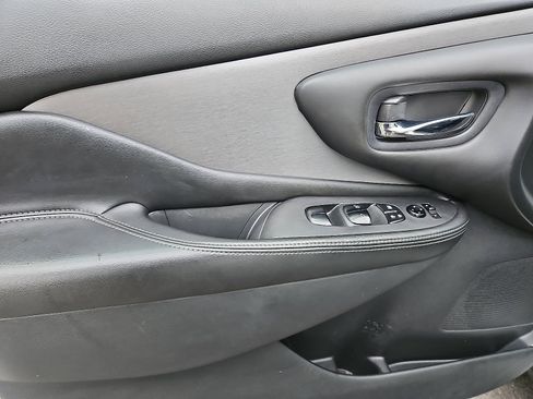 Certified 2021 Nissan Murano S image 12