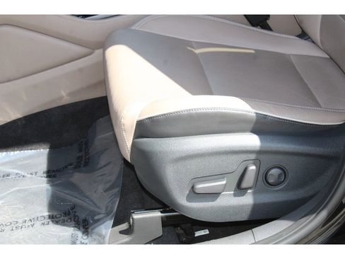 Used 2021 Hyundai Tucson Ultimate w/ Cargo Package AWD/4WD image 12