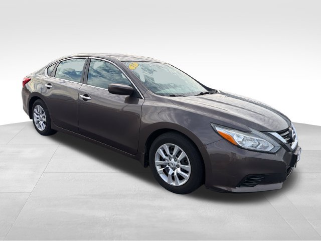 Used 2017 Nissan Altima 2.5 S w/ Power Driver Seat Package FWD image 9