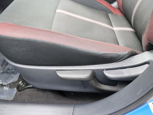 Used 2024 Nissan Versa SR FWD image 40