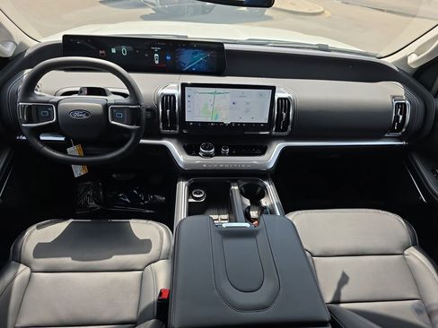New 2026 Ford Expedition Platinum AWD/4WD image 14
