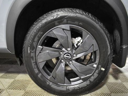 New 2026 Nissan Rogue SV AWD/4WD image 39