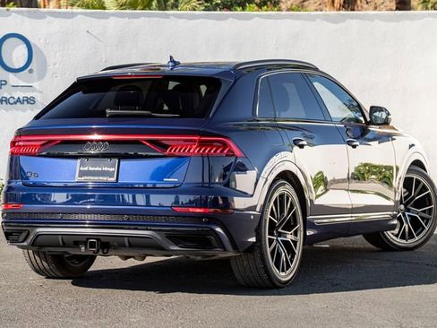 Used 2021 Audi Q8 Prestige w/ Prestige Package image 6