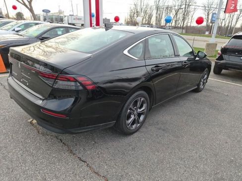 Used 2023 Honda Accord EX image 9