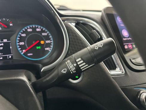 Used 2019 Chevrolet Malibu LT image 38