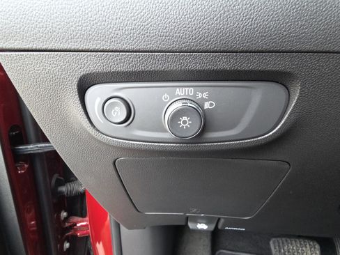 Certified 2025 Buick Encore GX Sport Touring w/ Comfort Package image 20