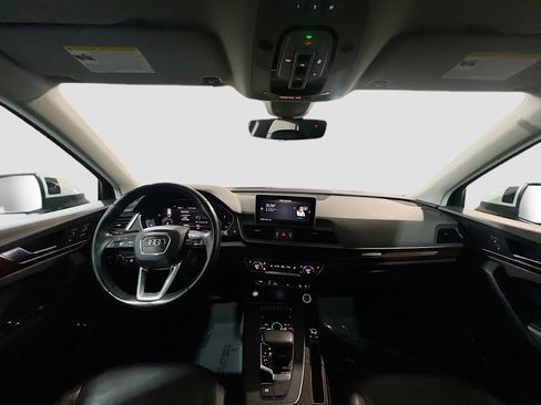 Used 2020 Audi Q5 e Premium image 17