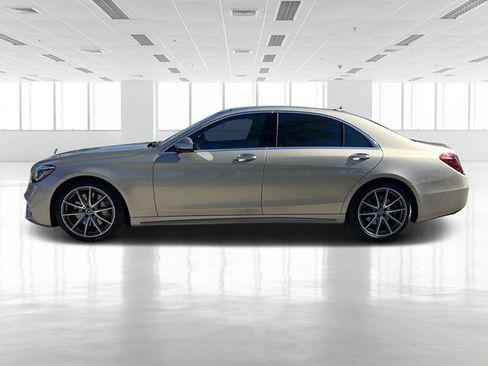 Used 2019 Mercedes-Benz S 560 Sedan image 7