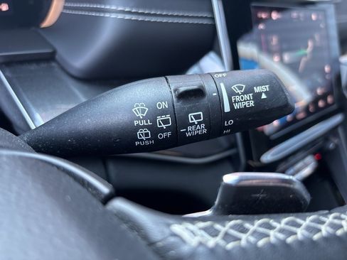 Used 2022 Jeep Grand Cherokee Altitude image 36