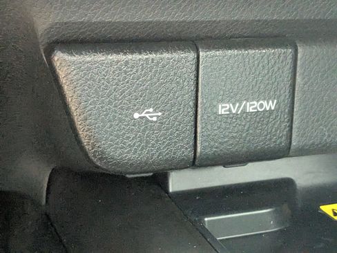 Used 2024 Toyota Camry XLE image 22